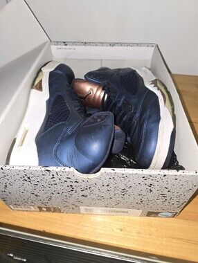 Pre Loved Air Jordan 5 Retro Bronze Shoes Sz 9 Obsidian Wht Copper 136027-416 OG